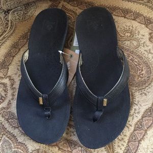 Reef black sandal